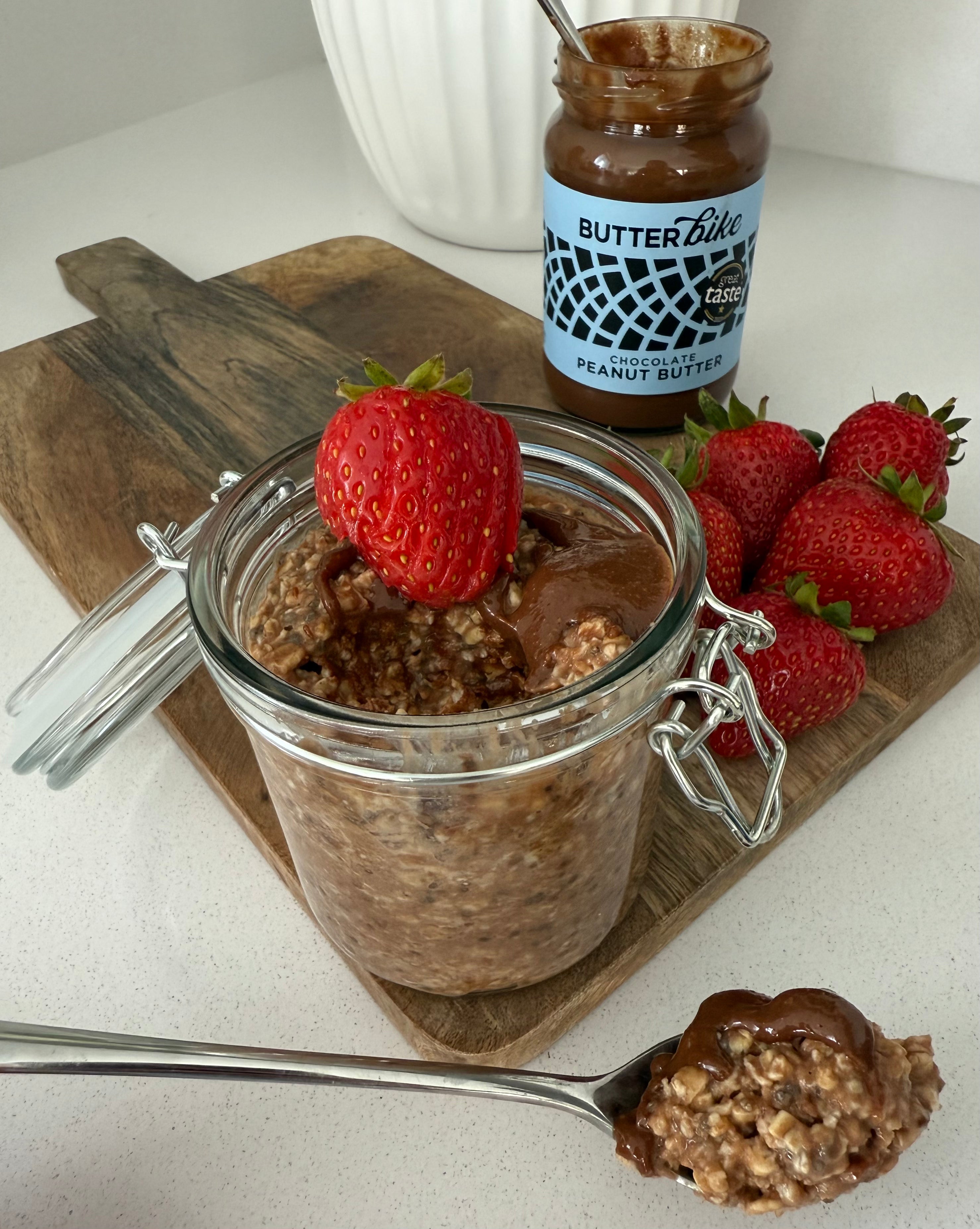 Chocolate Peanut Butter Overnight Oats
