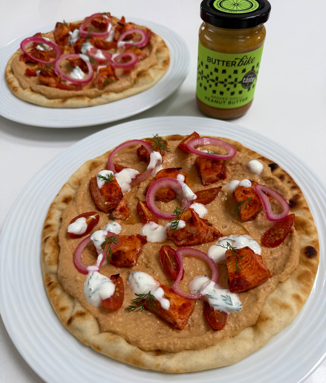 Smoked Chilli hummus & harissa chicken flatbread